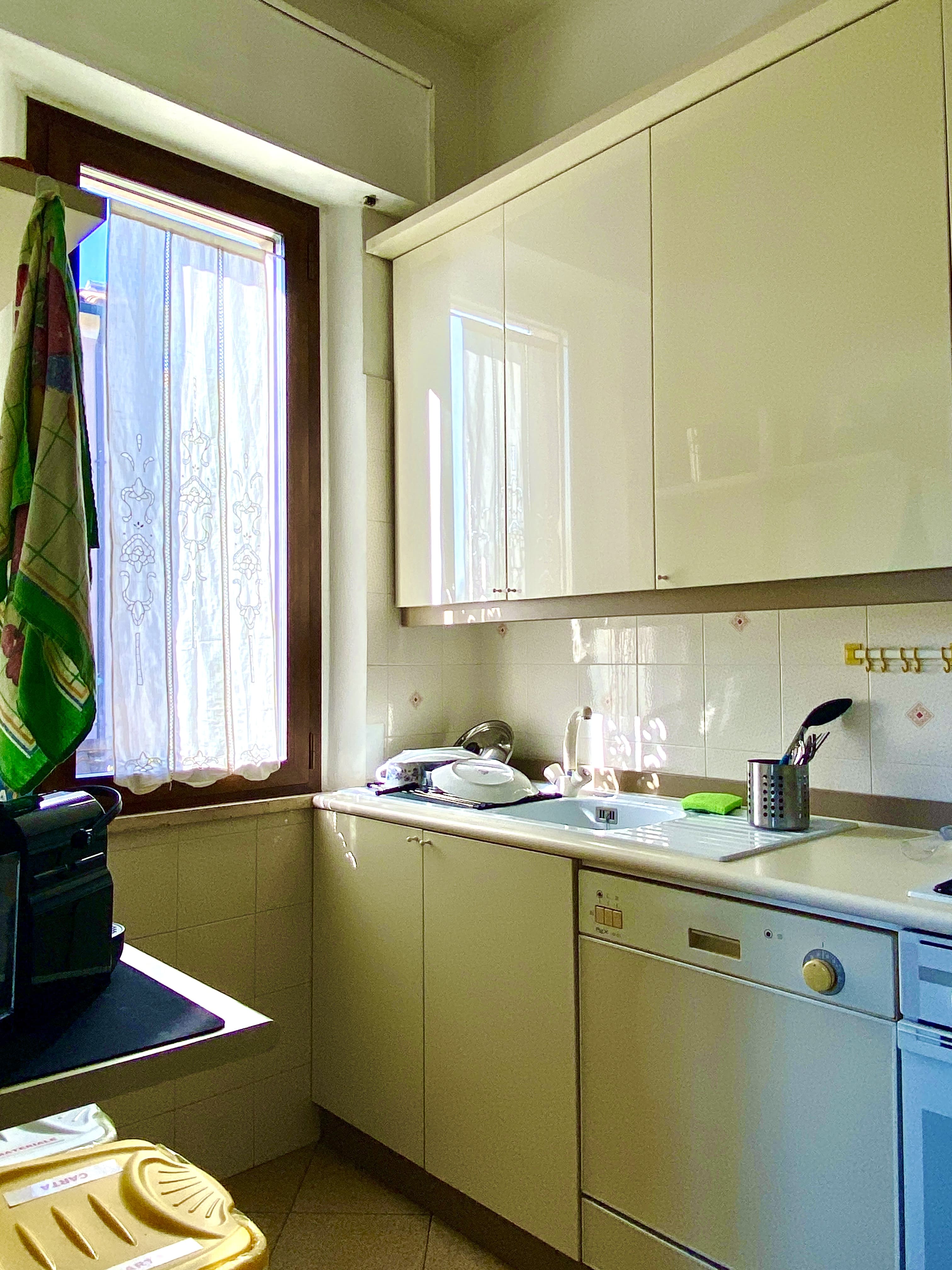 Fully equipped kitchen other view